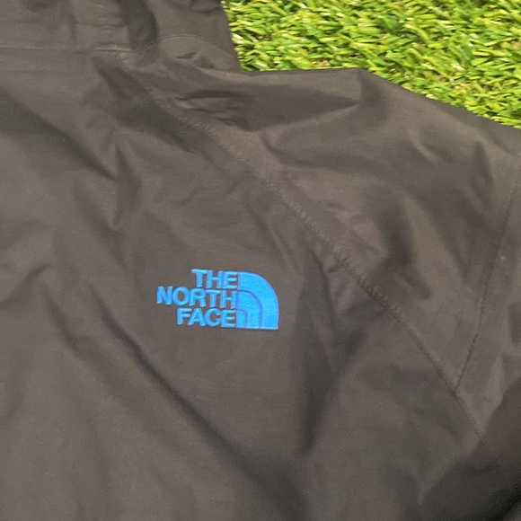 The North Face Jacket BRAND NEW - Picture 6 of 6